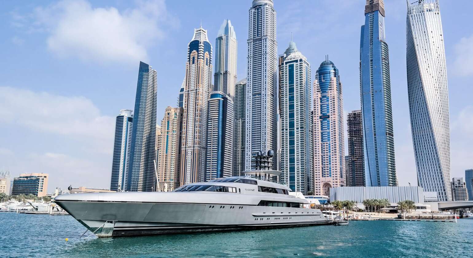 Experience Dubai from the sea with Riviera Boat.