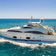 Miami to Bahamas Yacht Charter: Planning a Multi-Day Trip