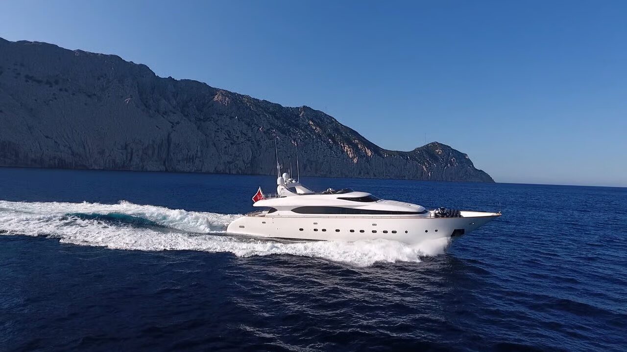 Charter the luxury MAIORA 32 yacht AMAYA. 5 cabins, 11 guests, recently refitted. Explore Porto Cervo, the Costa Smeralda, and Sardinia in ultimate style.