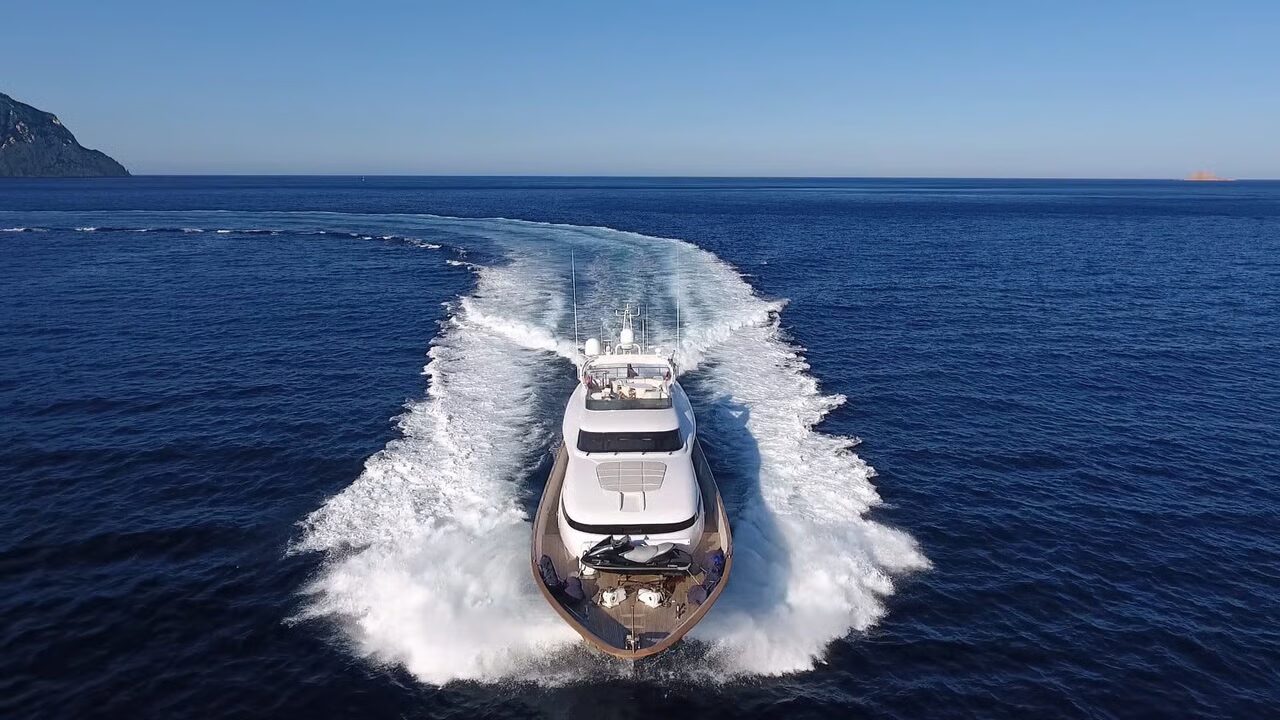 Charter the luxury MAIORA 32 yacht AMAYA. 5 cabins, 11 guests, recently refitted. Explore Porto Cervo, the Costa Smeralda, and Sardinia in ultimate style.