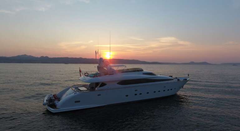 AMAYA Maiora 32 Luxury Yacht Charter | Sardinia & Porto Cervo