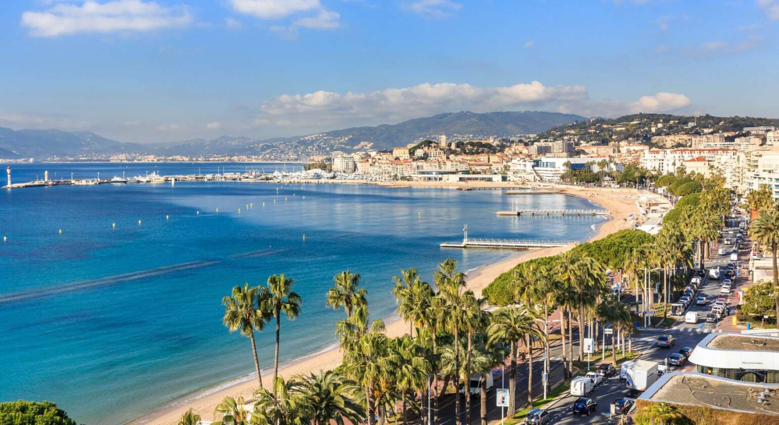 Cannes Luxury Yacht Charter | Exclusive Superyacht Rentals | Riviera Boat