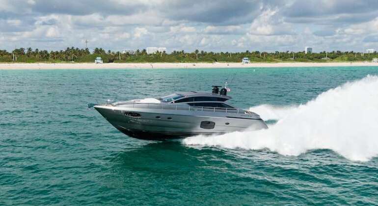Pershing 62