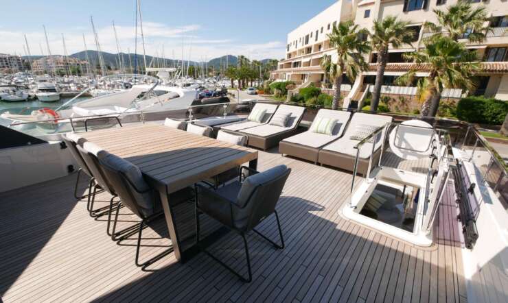 A Day in Saint-Tropez, Aboard the Ferretti 780