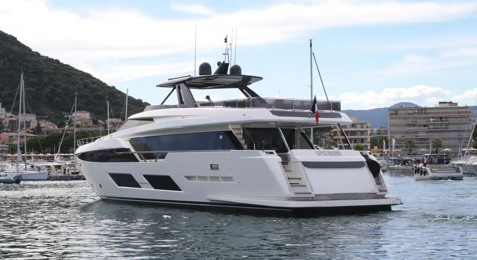 Ferretti 780 Yacht Charter – Luxury, Space & Mediterranean Elegance