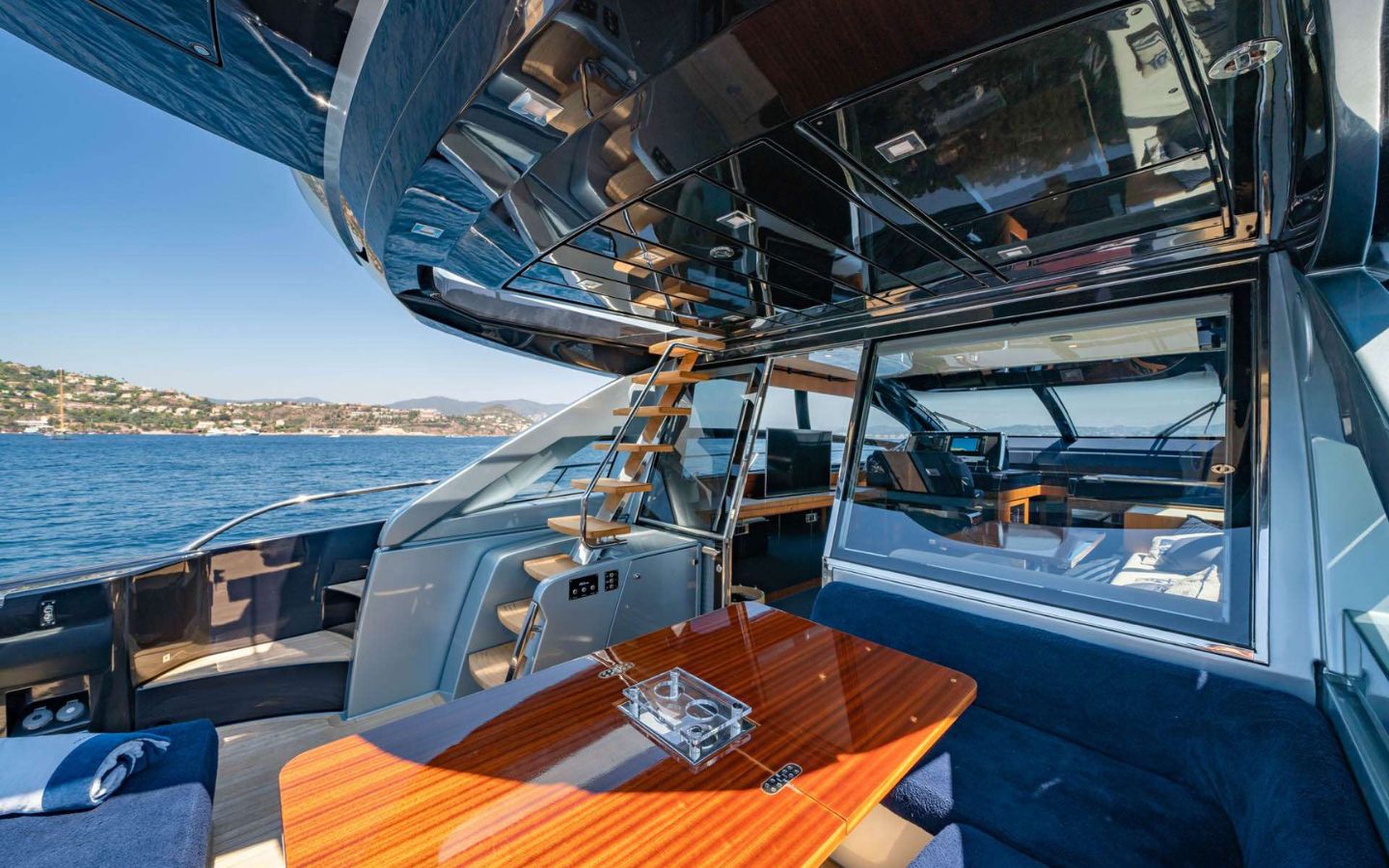rent a yacht sardinia