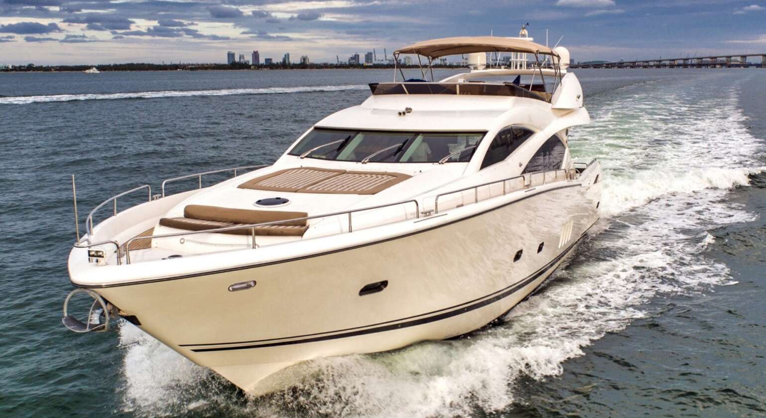 Sunseeker 82 – Yacht Charter in Miami Beach