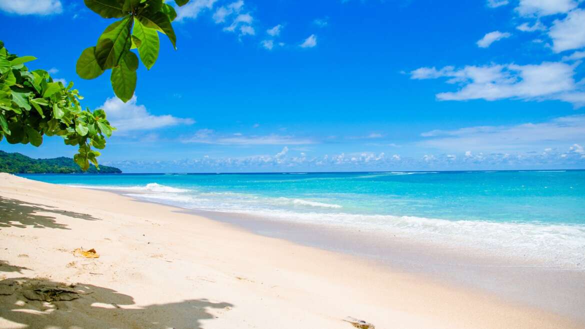 10 Best BVI Anchorages for Your Next Yacht Charter