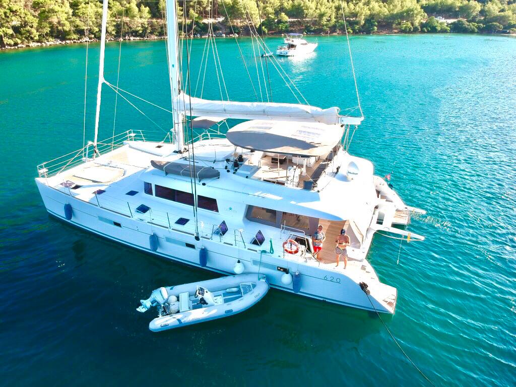 Lagoon 620 sailing catamaran cruising in the British Virgin Islands