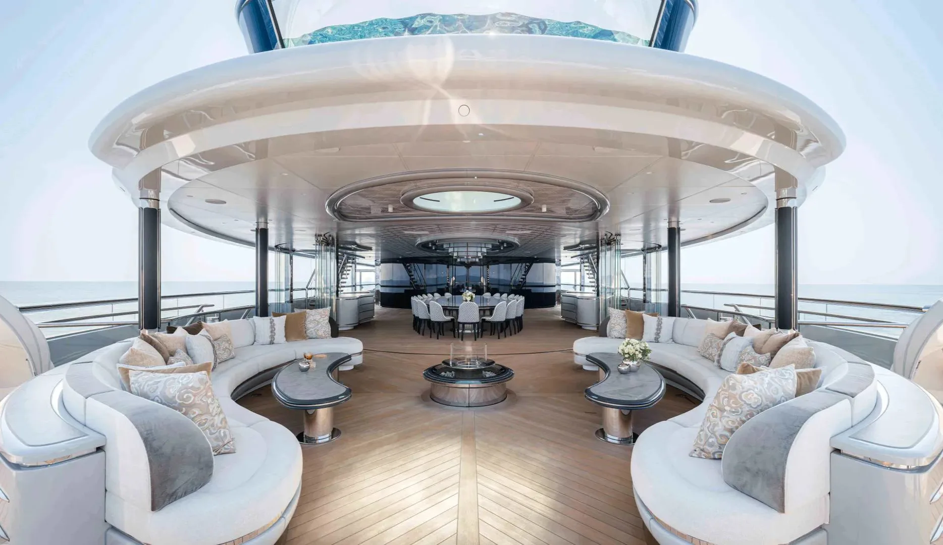 22 Meters of Pure Elegance: KISMET available through Riviera Boa