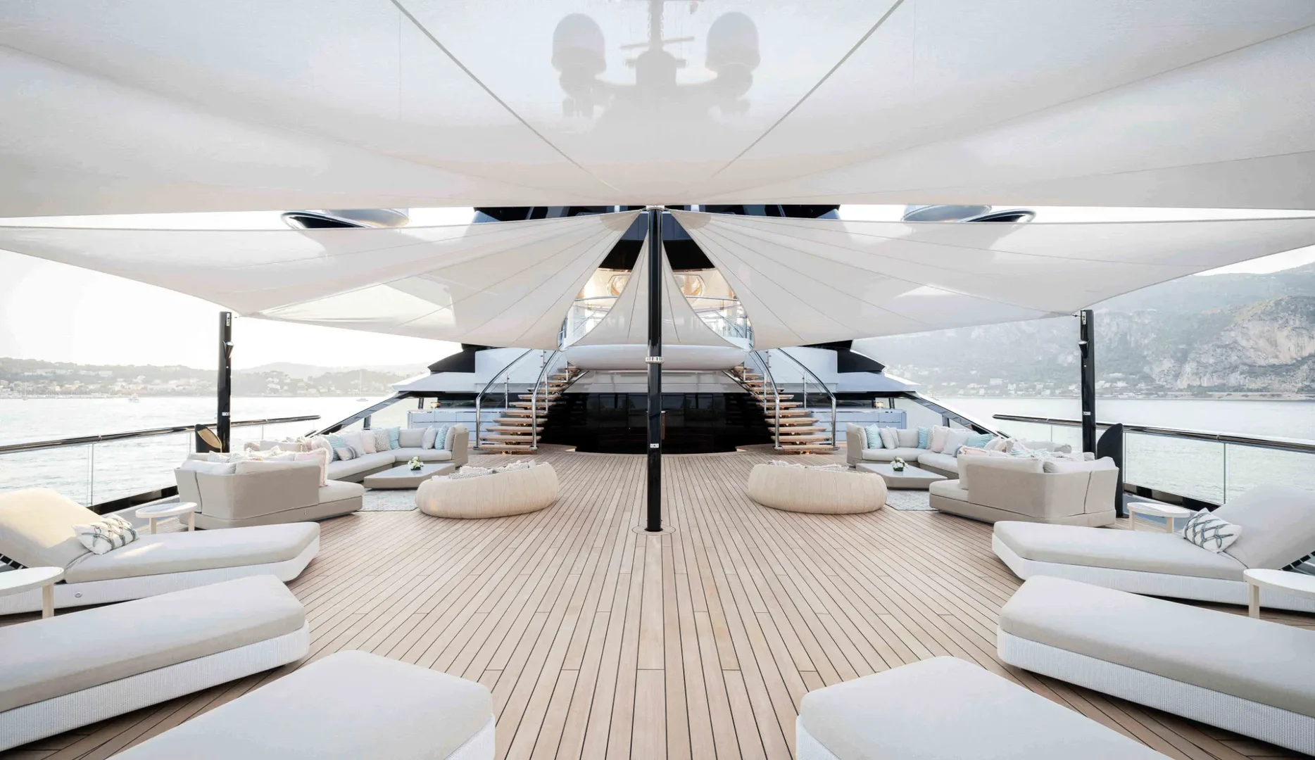 22 Meters of Pure Elegance: KISMET available through Riviera Boa
