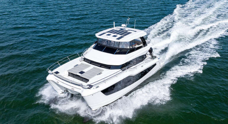 Luxury Power Catamaran Charter in Sardinia