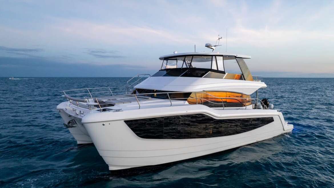 Luxury Yacht Rental Monaco | French Riviera Charters | Riviera Boat
