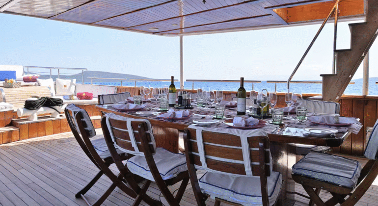 KALIZMA – Historic Luxury Yacht Charter in the South of France