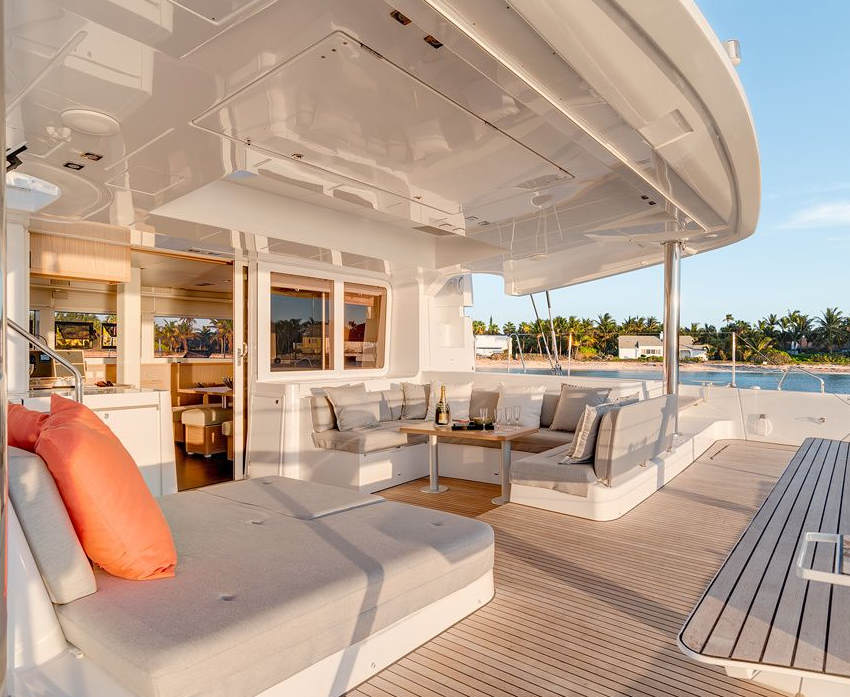 Lagoon 52 catamaran sailing in Sint Maarten