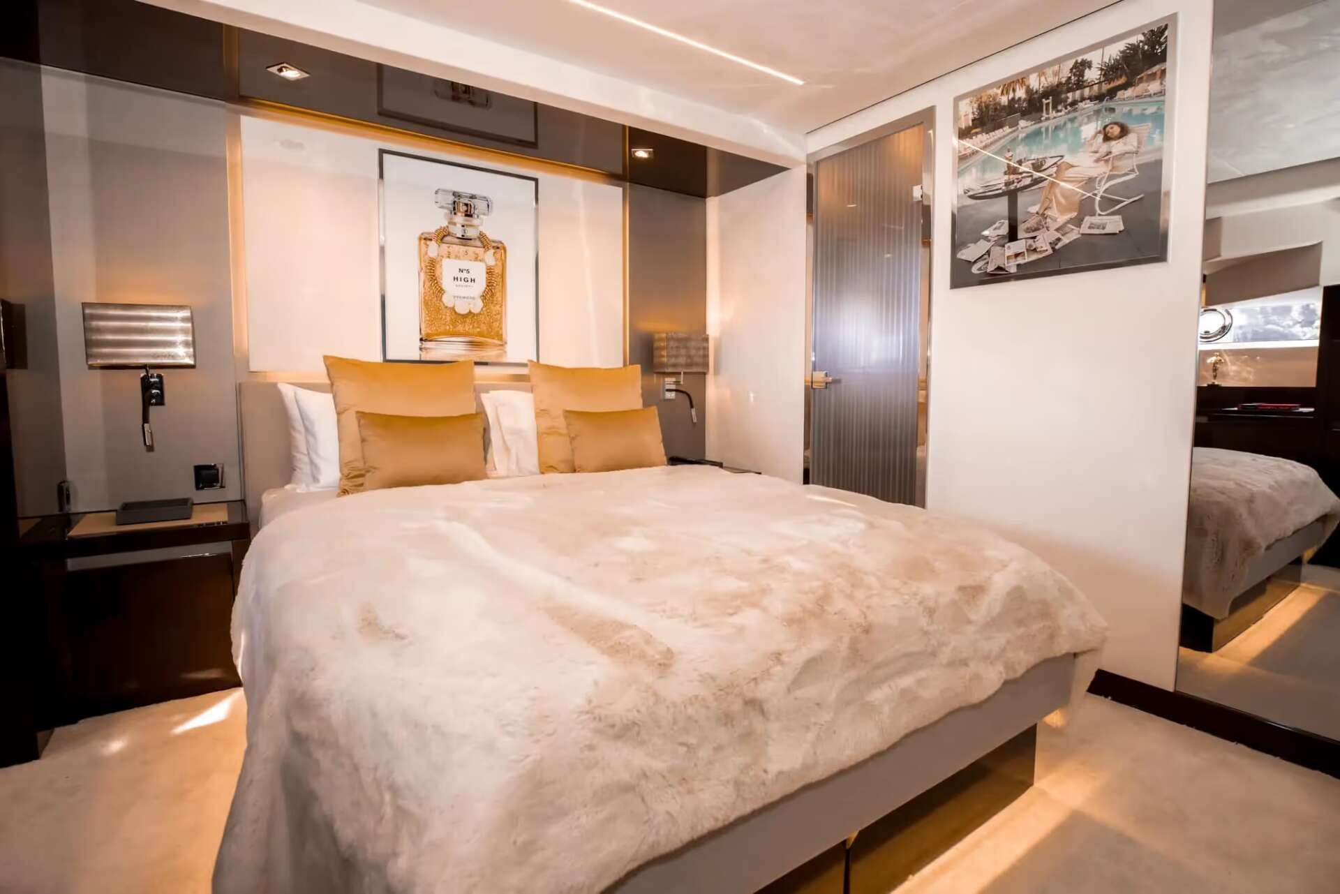 Private yacht charter Cannes French Riviera