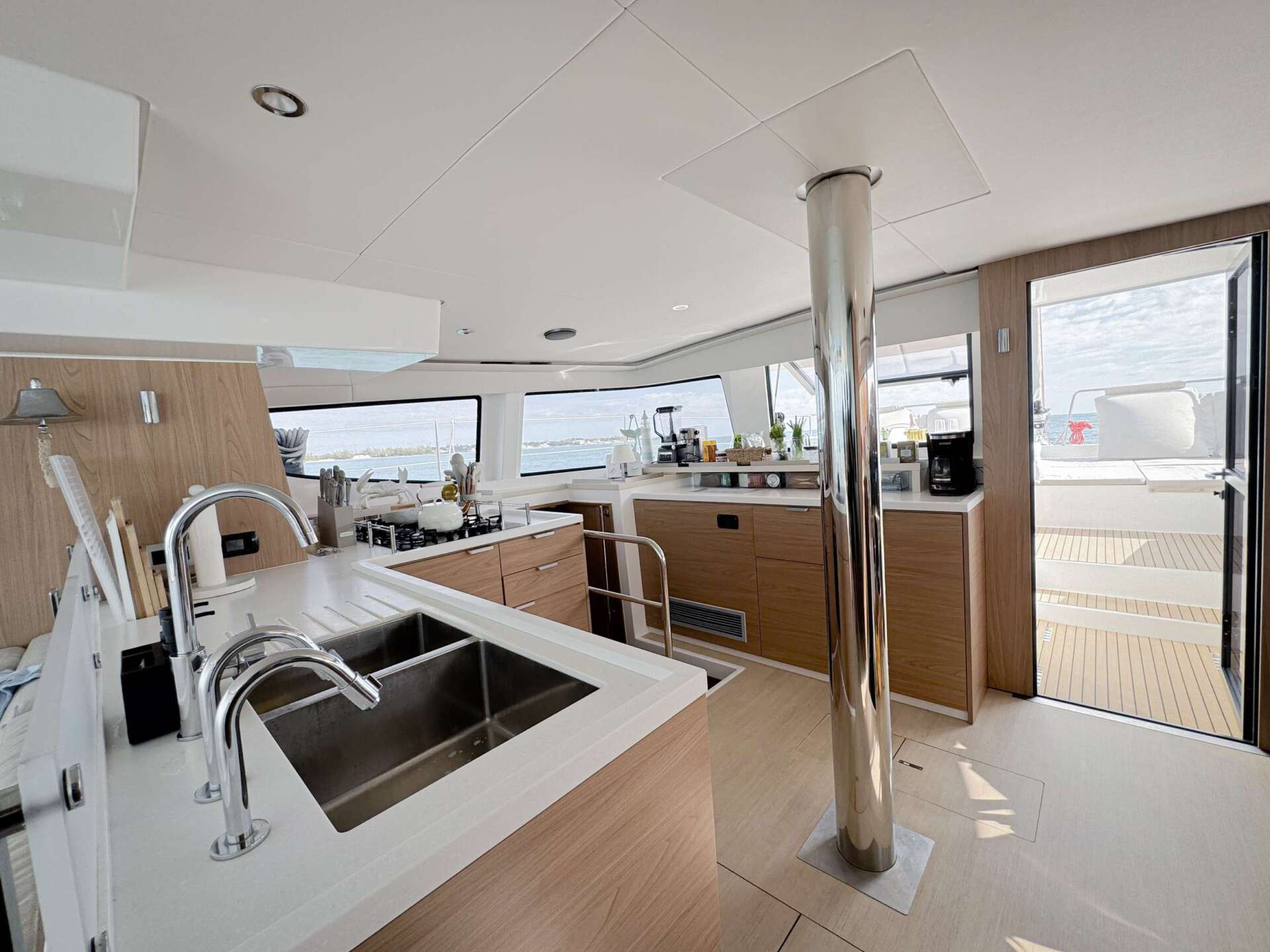 Bali 4.6 luxury catamaran charter in the Bahamas