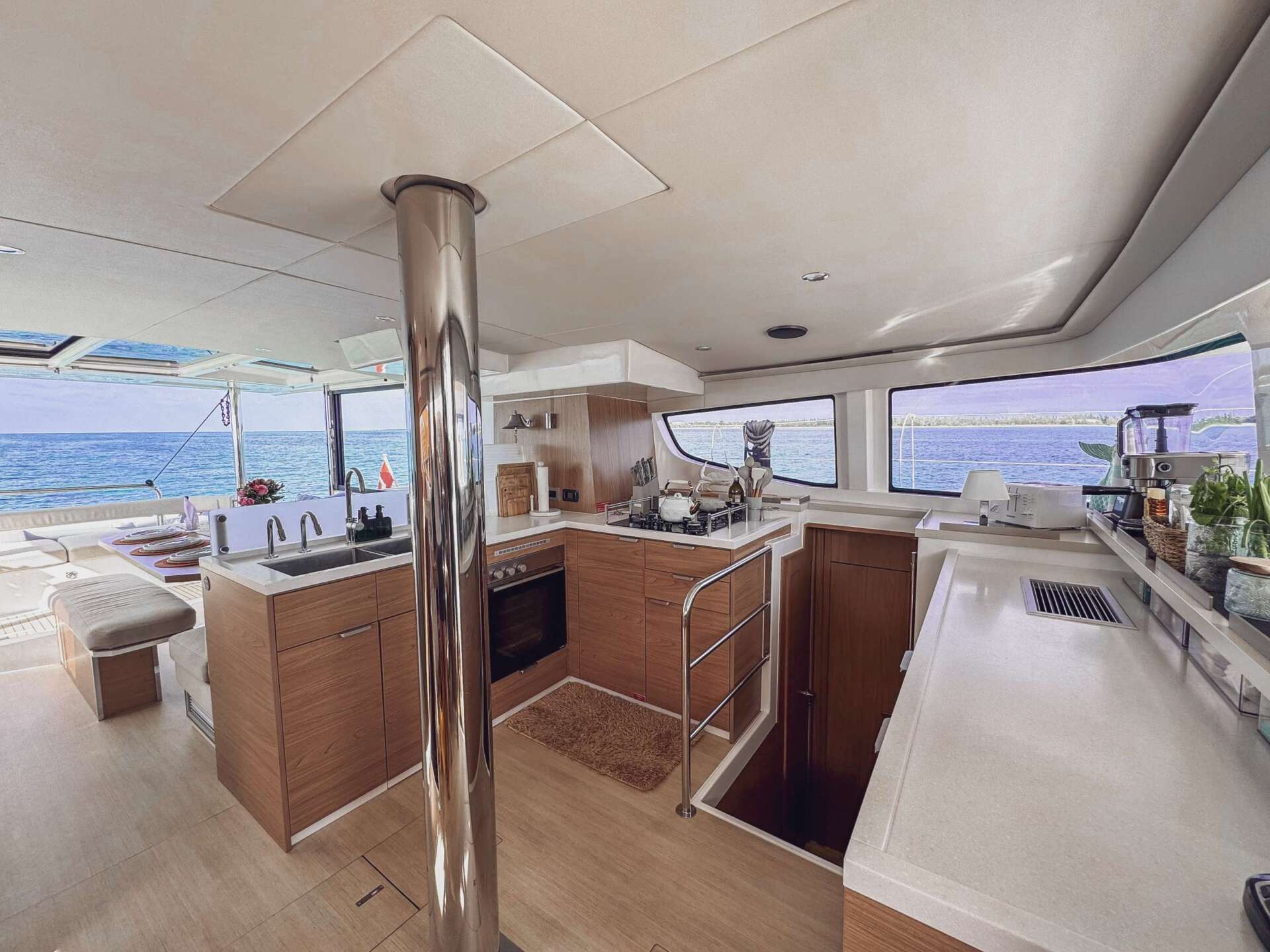 Bali 4.6 luxury catamaran charter in the Bahamas