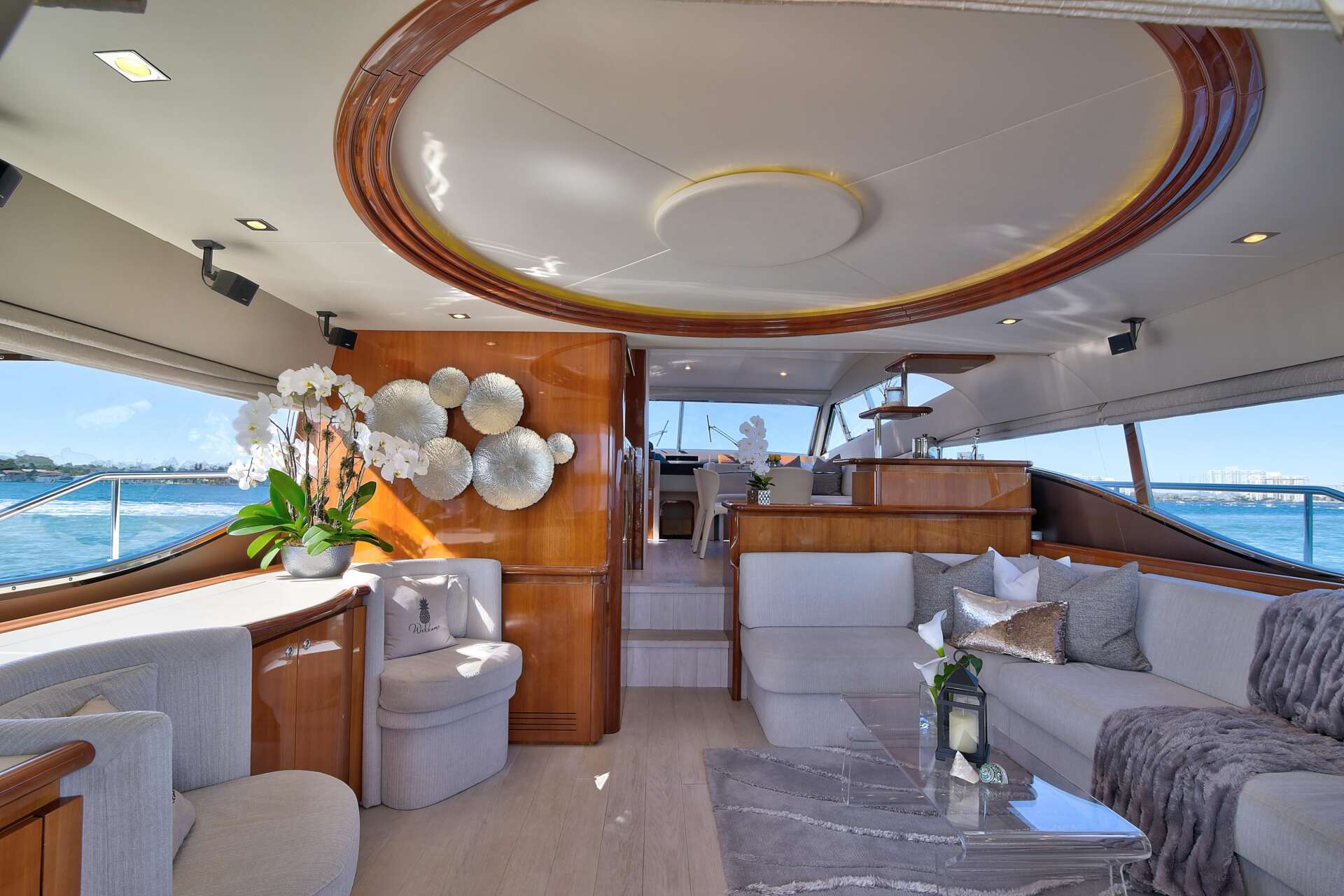 Ferretti 75 ft yacht for charter cruising in Miami, Florida
