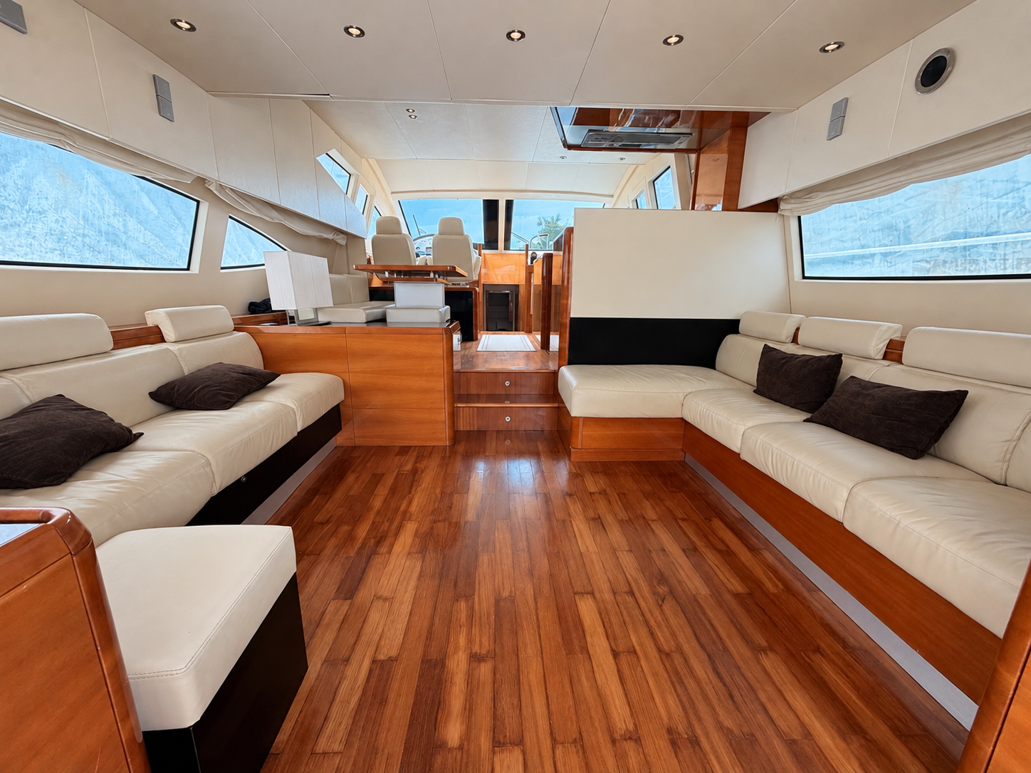 Aicon Ronin 75-foot luxury yacht in Miami featuring four private cabins, three bathrooms, and accommodation for up to 13 guests.