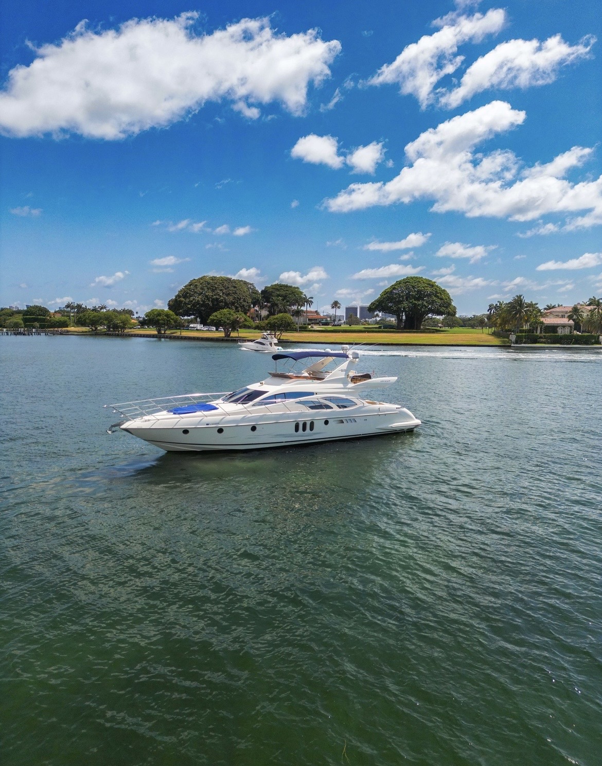 Azimut 70 Fly motor yacht available for private yacht rental in Miami for up to 12 guests