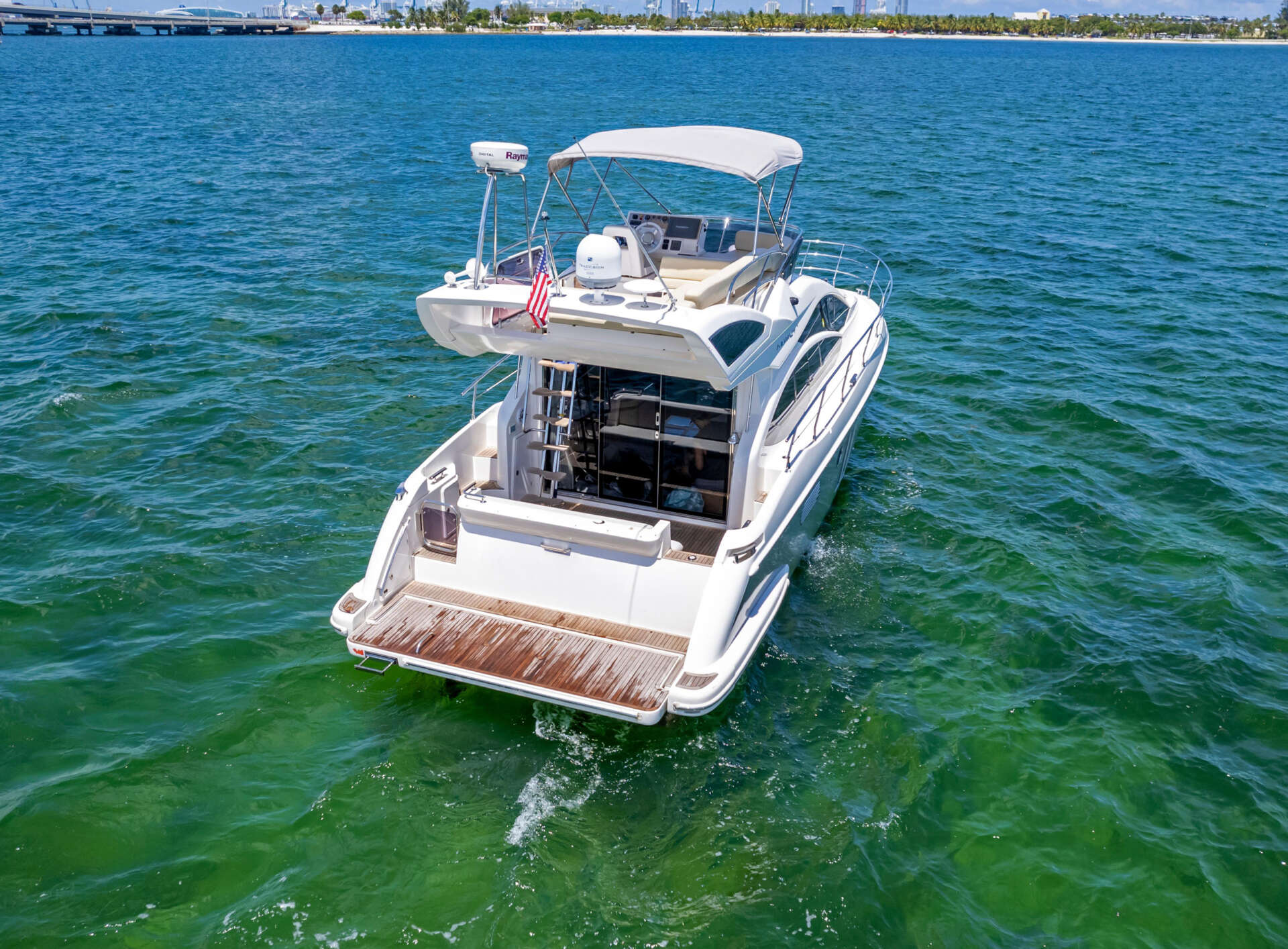 42-foot Azimut motor yacht available for private charter in Hollywood, Florida
